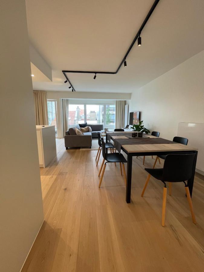 Chiara Luxueus Rustig Appartement Ostenda Esterno foto