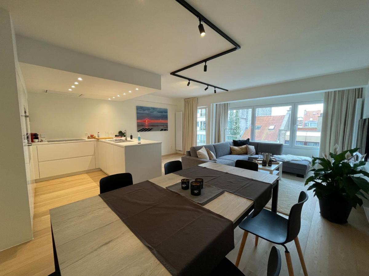 Chiara Luxueus Rustig Appartement Ostenda Esterno foto